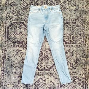 EUC Women's Universal Thread High Rise Skinny Jeans, 8